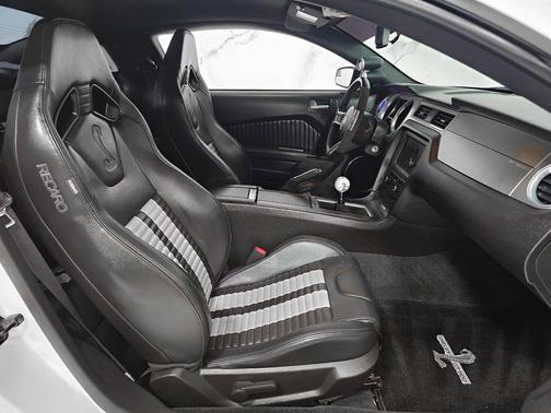 2012 Ford Shelby GT500 Base