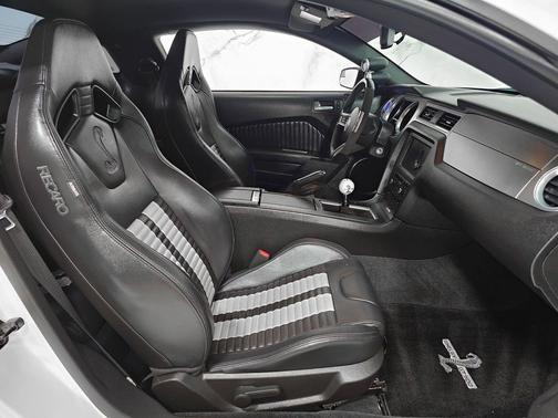 2012 Ford Shelby GT500 Base