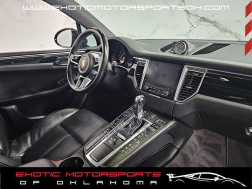 Black 2018 Porsche Macan Macan