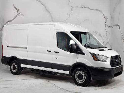 2017 Ford Transit-250 Base
