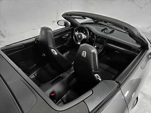 2015 Porsche 911 Carrera GTS
