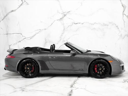 2015 Porsche 911 Carrera GTS
