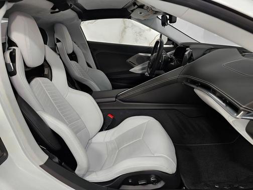 2021 Chevrolet Corvette Stingray w/3LT