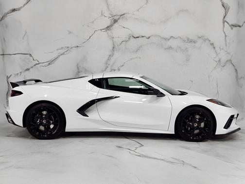 2021 Chevrolet Corvette Stingray w/3LT