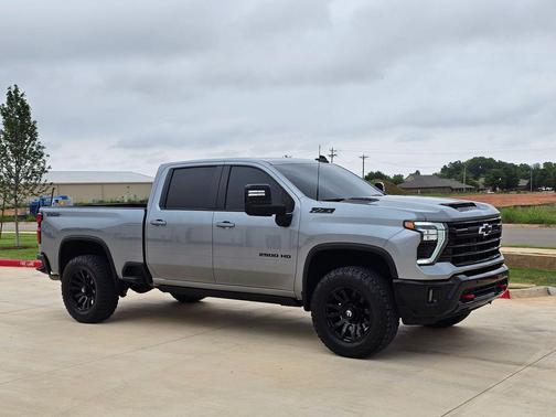 Sterling Gray Metallic 2025 Chevrolet Silverado 2500 LT