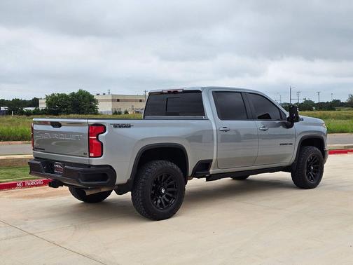 Sterling Gray Metallic 2025 Chevrolet Silverado 2500 LT