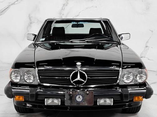 1986 Mercedes-Benz S-Class 560 SL