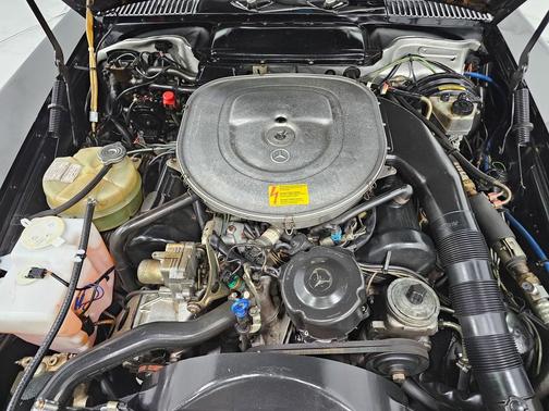 1986 Mercedes-Benz S-Class 560 SL