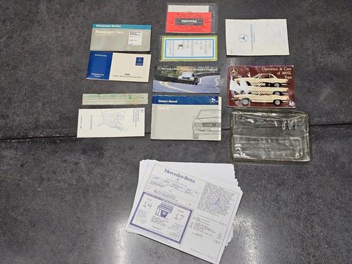 1986 Mercedes-Benz S-Class 560 SL