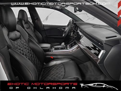 Glacier White Metallic 2023 Audi SQ8 4.0T Prestige