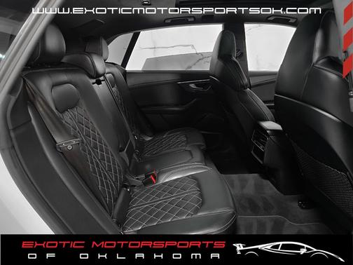 Glacier White Metallic 2023 Audi SQ8 4.0T Prestige