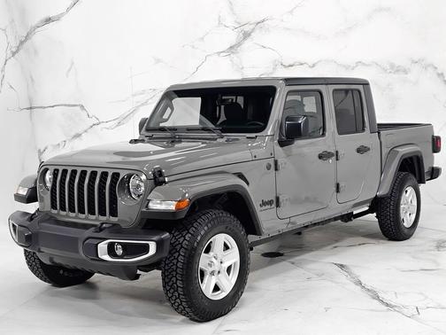 2023 Jeep Gladiator Sport S