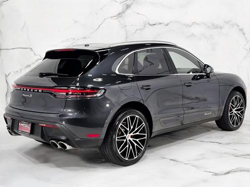 2023 Porsche Macan S