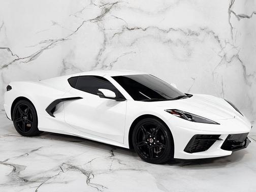 2020 Chevrolet Corvette Stingray w/2LT