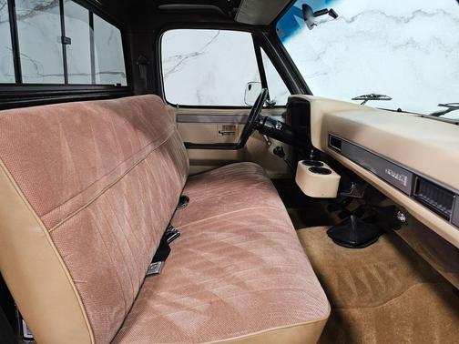 Gray 1986 GMC Pickup Truck Base