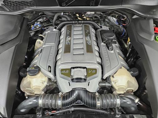 2014 Porsche Cayenne Turbo S