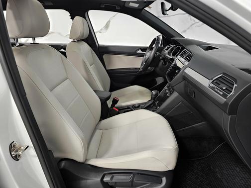 2020 Volkswagen Tiguan 2.0T SE R-Line Black 4MOTION