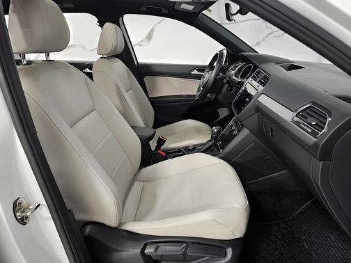 2020 Volkswagen Tiguan 2.0T SE R-Line Black 4MOTION