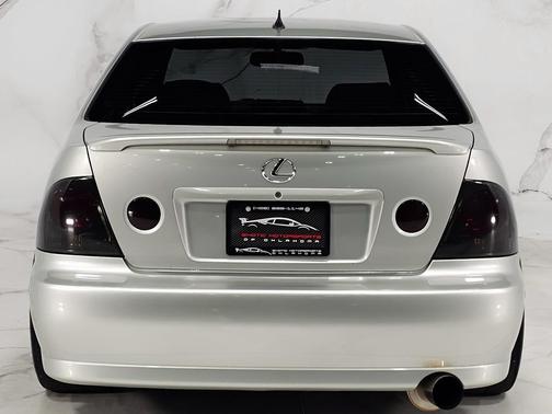 2002 Lexus IS 300 Base