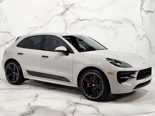 Chalk 2021 Porsche Macan Macan GTS