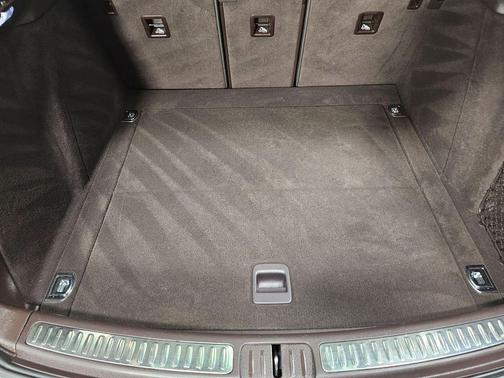 Chalk 2021 Porsche Macan Macan GTS