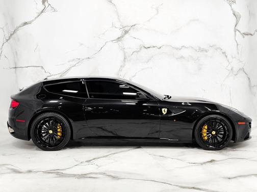 2014 Ferrari FF Base