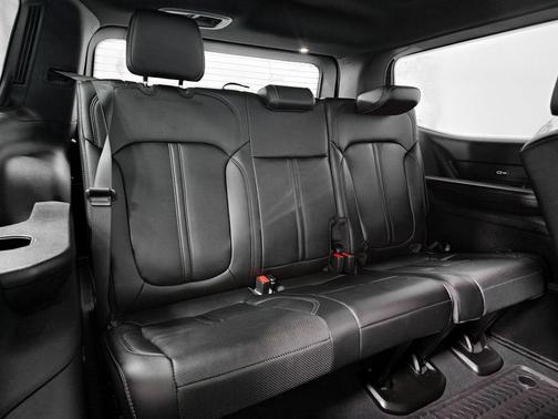 2024 Jeep Wagoneer Series II Carbide