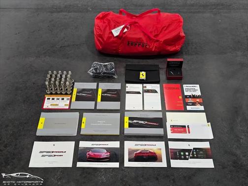 2023 Ferrari SF90 Stradale Base