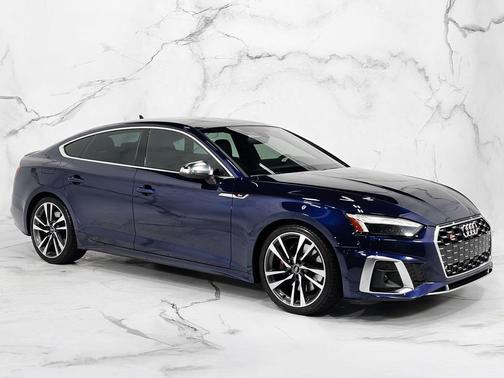 Navarra Blue Metallic 2023 Audi S5 Premium Plus TFSI quattro Tiptronic