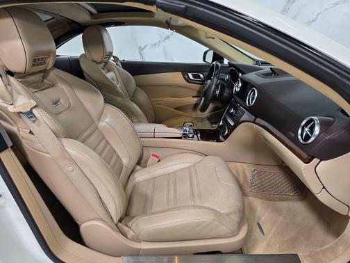 Diamond White Metallic 2013 Mercedes-Benz SL-Class SL 63 AMG