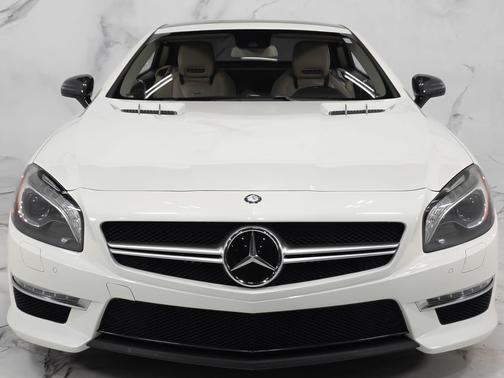 Diamond White Metallic 2013 Mercedes-Benz SL-Class SL 63 AMG