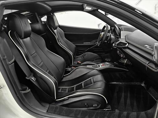 2015 Ferrari 458 Italia Base