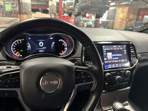 Velvet Red Pearlcoat 2022 Jeep Grand Cherokee Limited