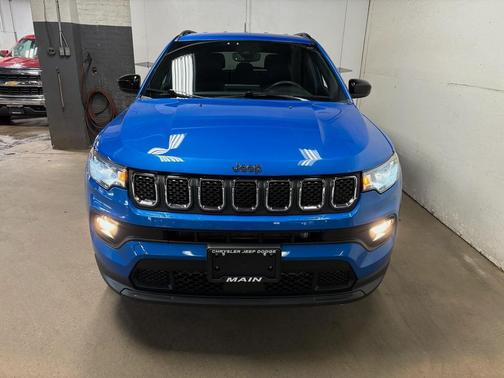 Laser Blue Pearlcoat 2023 Jeep Compass Latitude
