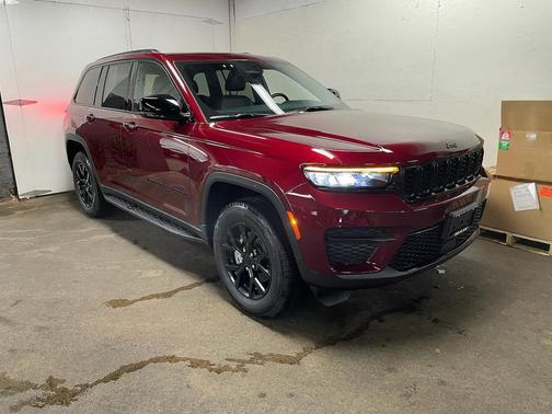 2025 Jeep Grand Cherokee Altitude