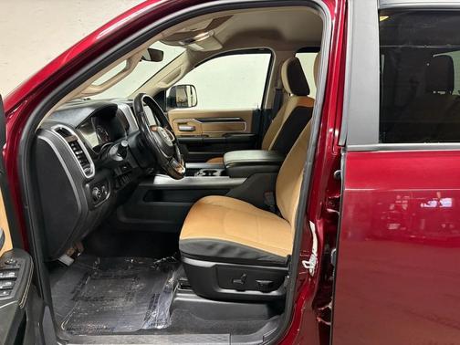 2022 RAM 2500 Big Horn Crew Cab 4x4 6'4' Box