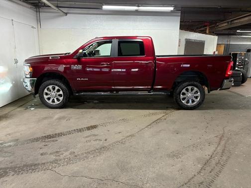2022 RAM 2500 Big Horn Crew Cab 4x4 6'4' Box