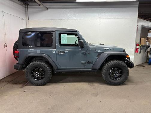 Anvil Clearcoat 2025 Jeep Wrangler Willys