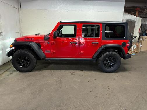 2024 Jeep Wrangler 4xe Willys
