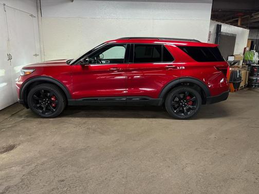 Rapid Red Metallic Tinted Clearcoat 2023 Ford Explorer ST