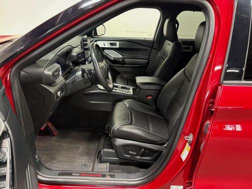 Rapid Red Metallic Tinted Clearcoat 2023 Ford Explorer ST