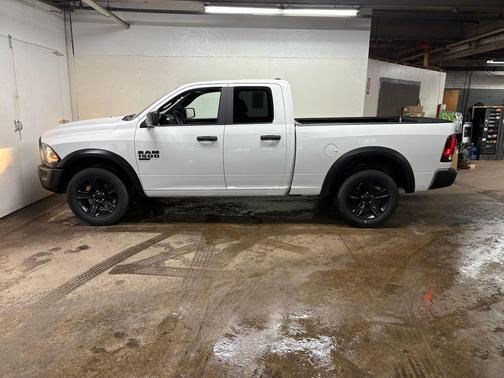 2022 RAM 1500 Classic Warlock Quad Cab 4x4 6'4' Box