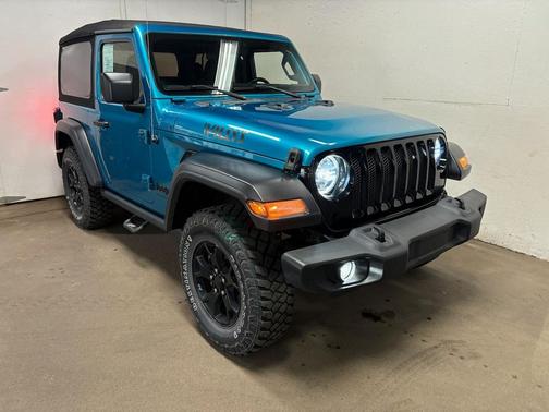 Bikini Pearlcoat 2020 Jeep Wrangler Willys 4x4