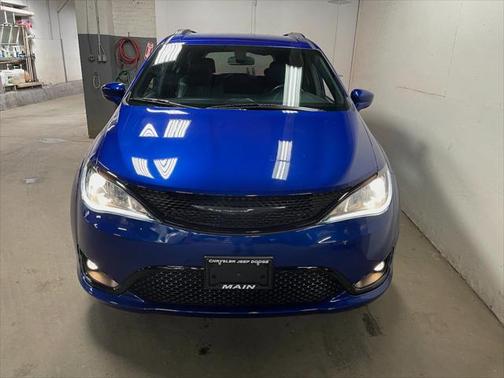 2020 Chrysler Pacifica Touring-L Plus