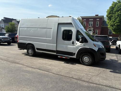 Bright White Clearcoat 2024 RAM ProMaster 3500 High Roof