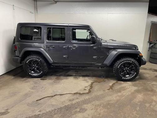 2020 Jeep Wrangler Unlimited Willys 4X4