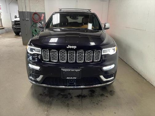 2020 Jeep Grand Cherokee Summit