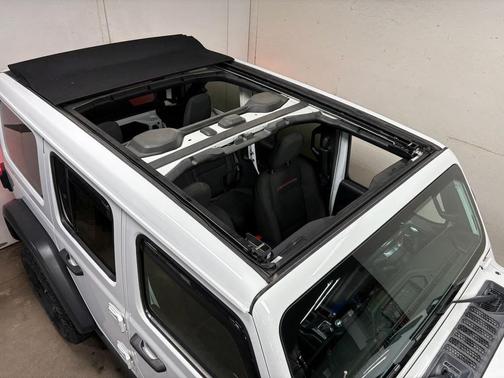 Bright White Clearcoat 2020 Jeep Wrangler Unlimited Rubicon