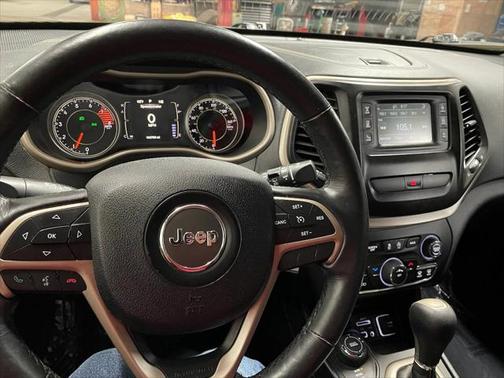 2016 Jeep Cherokee Altitude