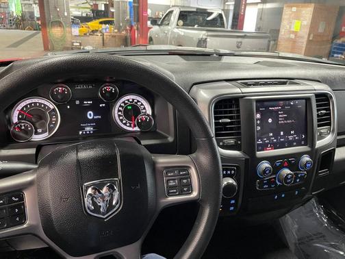 2022 RAM 1500 Classic Warlock Quad Cab 4x4 6'4' Box